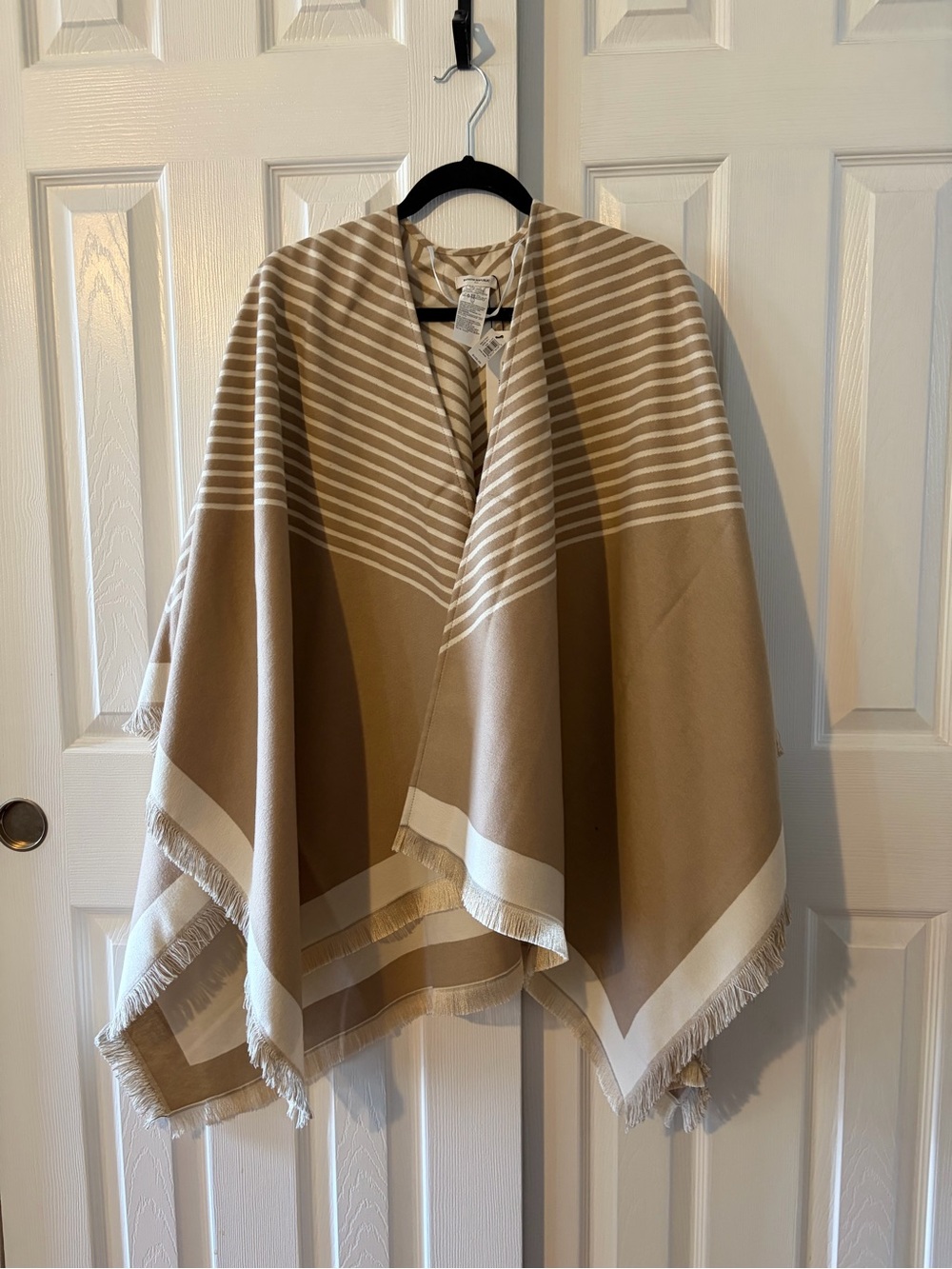 Banana Republic Tan & Cream Striped Shawl Wrap With Small Fringe Bottom NWT O/S
